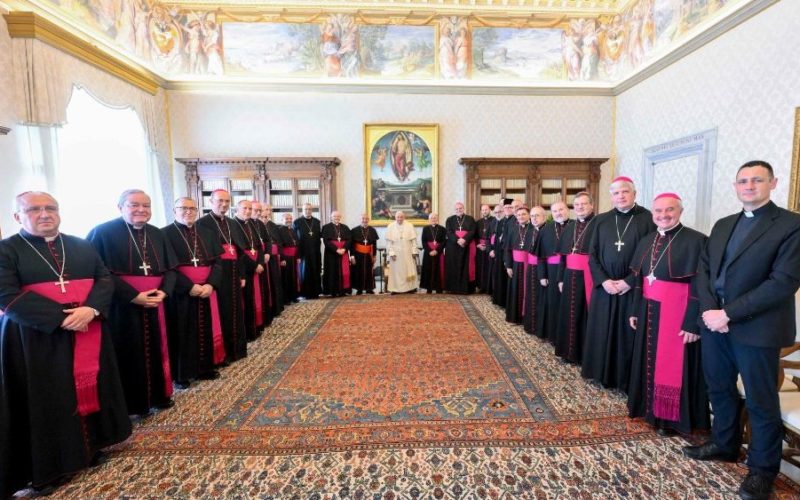 Папата Фрањо во аудиенција ги прими бискупите на Лацио