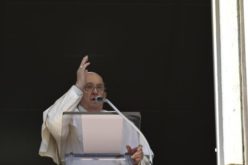 Обраќање на папата Фрањо пред молитвата Царице небесна