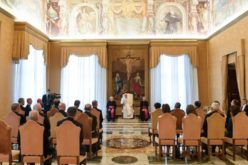 Папата: Со сочувството и влученост треба да им се пристапи на оние кои страдаат