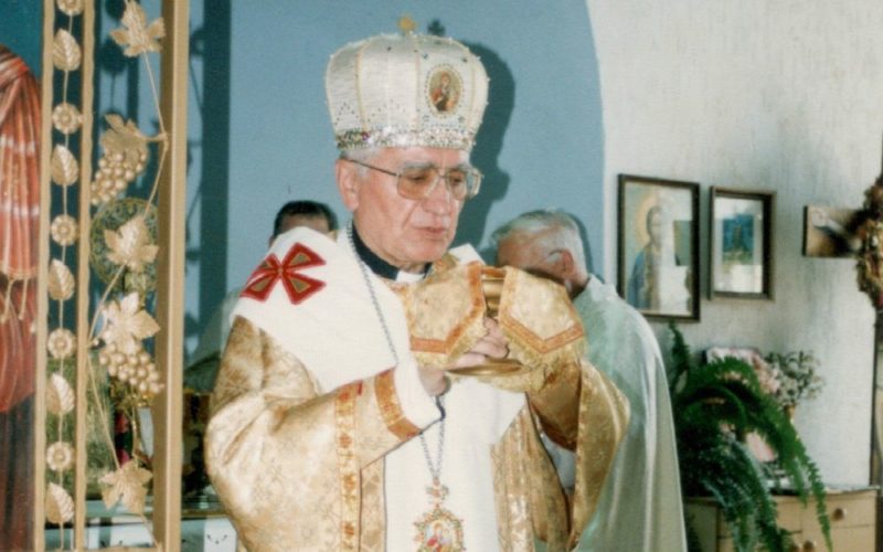 Бискупот Стојанов служеше света Литургија за душата на упокоениот епископ Јоаким Хербут