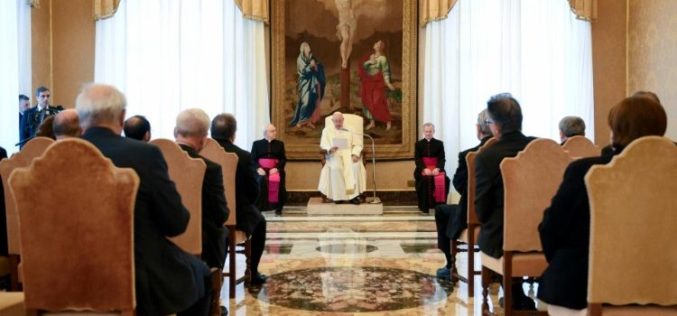 Папата ги прими членовите на Папскиот одбор за историски науки