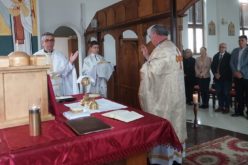 Деканот Зоран Стојанов служеше света Литургија во црквата „Раѓање на Свети Иван Крстител“ во Струмица