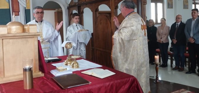 Деканот Зоран Стојанов служеше света Литургија во црквата „Раѓање на Свети Иван Крстител“ во Струмица