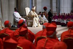 Сонот на Папата за Јубилејот: Да замолчи оружјето, да се укине смртната казна и да се простат долговите на сиромашните