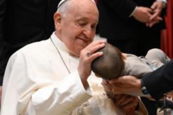 Папата: Духот нека даде гестови на дијалог и нека ја отвори вратата на мирот