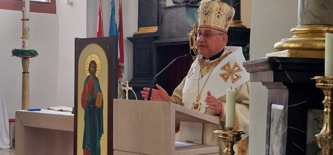 Епископот Стојанов служеше света Литургија за верниците Македонци во Германија