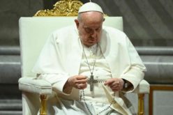 Папата изрази сочувство за смртта на иранскиот претседател