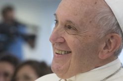 Папата ќе се сретне со комичари