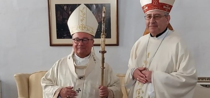 Бискупот Стојанов во посета на Малта