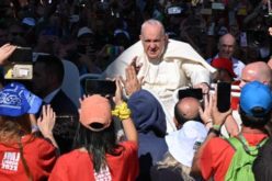 Папата до младите во Латинска Америка: Не плашете се да го пуштите Бог во вашиот живот