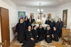 Со света Литургија завршија духовните вежби за сестрите Евхаристинки