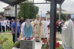 Епископот Стојанов служеше во Петралинци