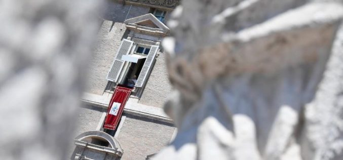 Папа Лав XIV: Нашата молитва ги вклучува сите што страдаат од војни