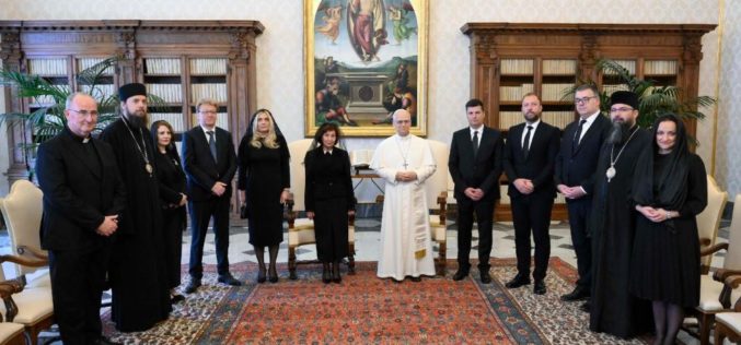 Папата Лав XIV ја прими македонската државно-црковна делегација