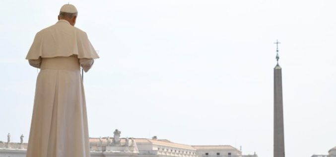 Папата: Да молиме за мир на Блискиот Исток, во Украина и низ целиот свет