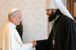 Папата се сретна со митрополитот Волоколамски Антониј