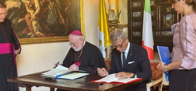 Светиот Престол и Италија потпишаа договор за електрана на обновлива енергија