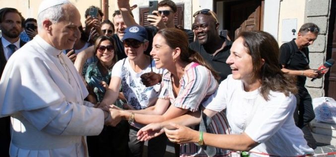 Папа Лав: Запрете ја војната во Украина и гладот во Газа