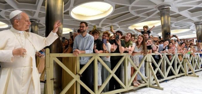 Папата на аудиенција: Дури и во најтемниот момент, секогаш е можно да се љуби и да се простува