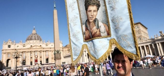 Папа Лав XIV: Светите Фрасати и Акутис нè повикуваат да не го трошиме животот залудно, туку да го претвориме во ремек-дело