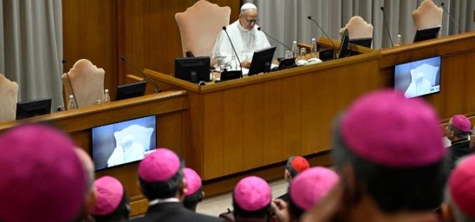 Папата: Епископот е слуга кој храбро го проповеда Евангелието