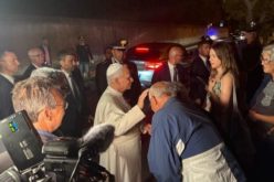Папата Лав XIV: Мора да се најде друго решение за Газа