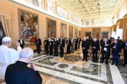 Папата Лав до La Civiltà Cattolica: Пренесете дека Бог е нашата надеж