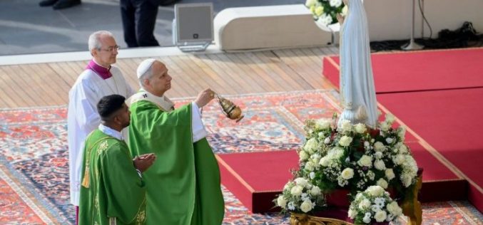 Папа Лав XIV: Мораме да се чуваме од експлоатација на верата што ги претвора „различните“ во непријатели