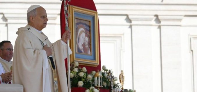 Папата: Светците не се борци за идеали, туку сведоци на Христовата љубов