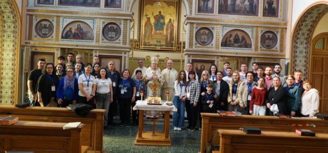 Епископот Стојанов служеше света Литургија за македонските ходочесници во Рим