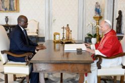 Папата Лав XIV се сретна со претседателот на Габон