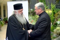 Епископот Стојанов присуствуваше на средбата „Едно поинакво кафе“