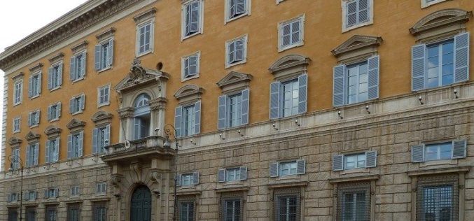 Ватикан објави доктринарна белешка за маријанските титули: Пресвета Дева Марија е Мајка на верните, а не Сооткупителка