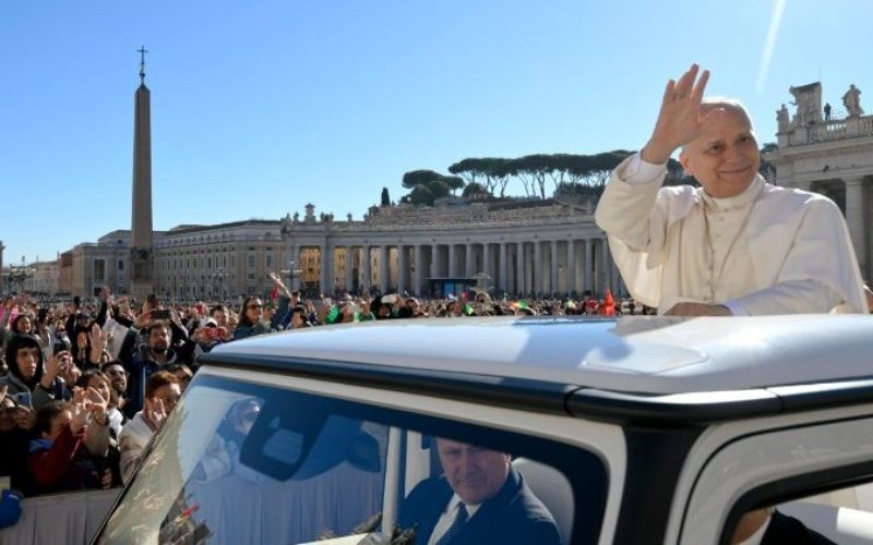 Генерална аудиенција: Христовото воскресение носи надеж во мрачната човечката историја