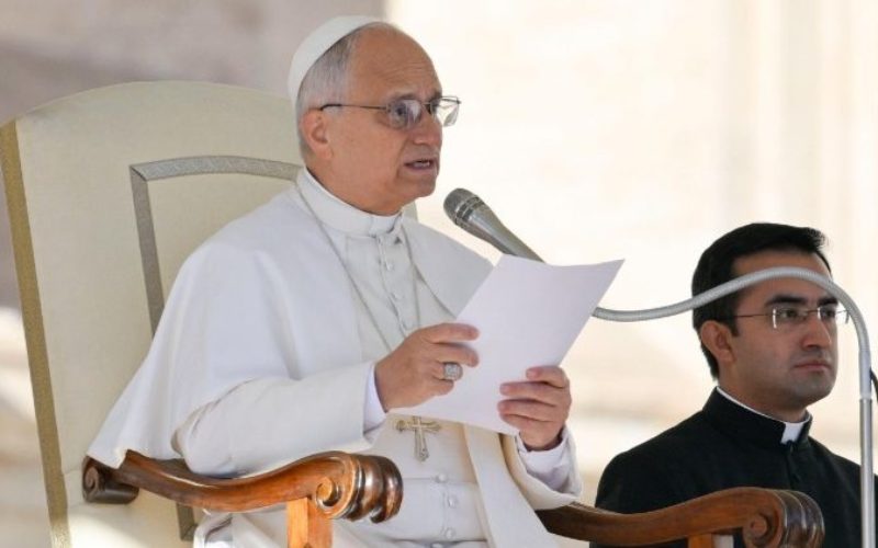 Папата Лав: Молете се за жртвите на војната, не заборавајте го народот на Мјанмар