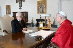 Папата го прими претседателот Абас: Конфликтот во Газа мора да се запре и мора да се најде решение за две држави