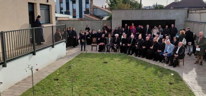 Бискупот Стојанов присуствува на благословот на новиот провинцијален манастир на Сестрите Служебници во Нови Сад