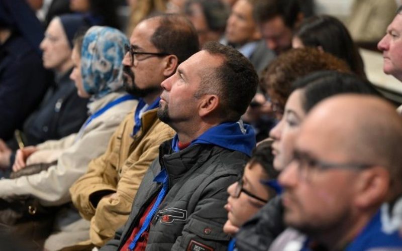 Лав XIV: Водачите на народите мора да го слушнат плачот на сиромашните, бидејќи нема мир без правда