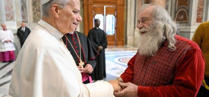 Папата: Ви благодарам за вашата солидарност со сиромашните
