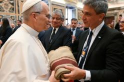 Папата: Пациентот да се гледа со Божји очи, а не со очите на алгоритмите