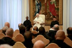 Папата до членовите на Редот на слуги на Пресвета Богородица: Бидете знак на мир и братство во свет поделен од војни