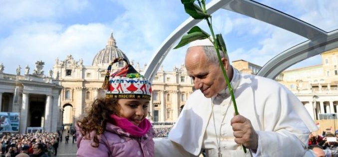 Генерална аудиенција: Христовото воскресение ни овозможува да гледаме на животот со надеж