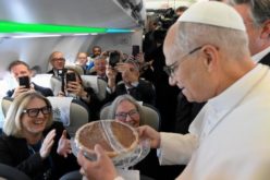 Лав XIV до новинарите: „Порака за единство и мир“ на пат кон Турција и Либан