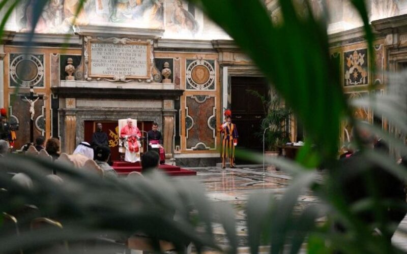 Папата: Светиот Престол нема да молчи пред неправдите и кршењата на човековите права