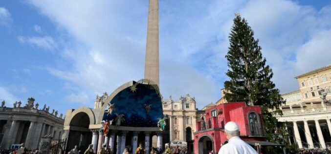 Папата за Адвентот: Подгответе се за Христовото доаѓање, не губете се во френетична активност