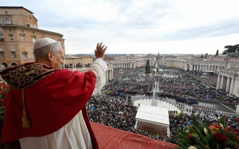 Urbi et Orbi: Мирот е заедничка одговорност; не дозволувајте рамнодушноста да ве совлада