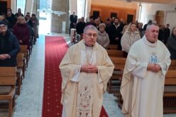 Затворени Светите врати во катедралата „Пресвето Срце Исусово“ во Скопје