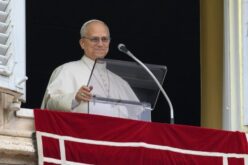 Апел на Папата за Украина: Војната што има сериозни последици за цивилите, мора да се запре