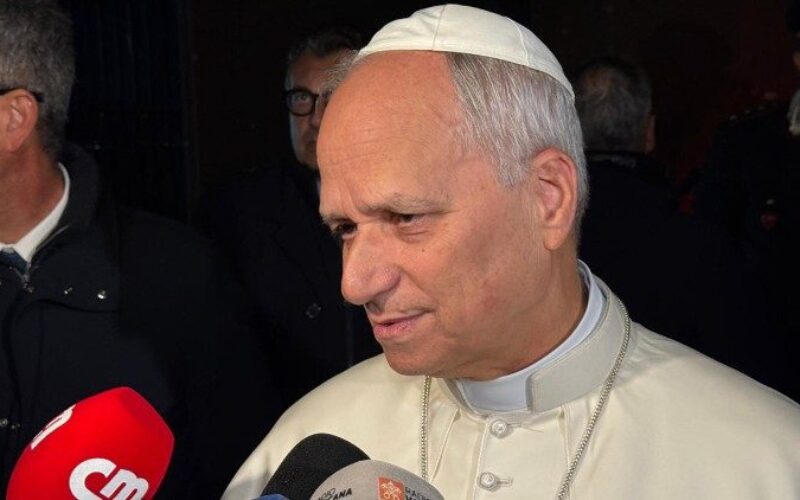 Папата Лав: Да ги кренеме нашите гласови за мир