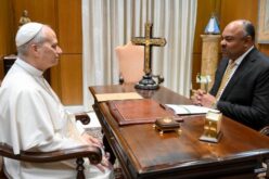 Папата Лав се сретна со министерот за надворешни работи на Танзанија